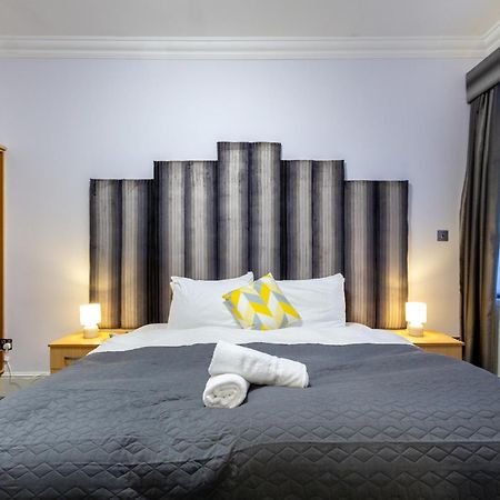 London Gatwick Inn Екстер'єр фото