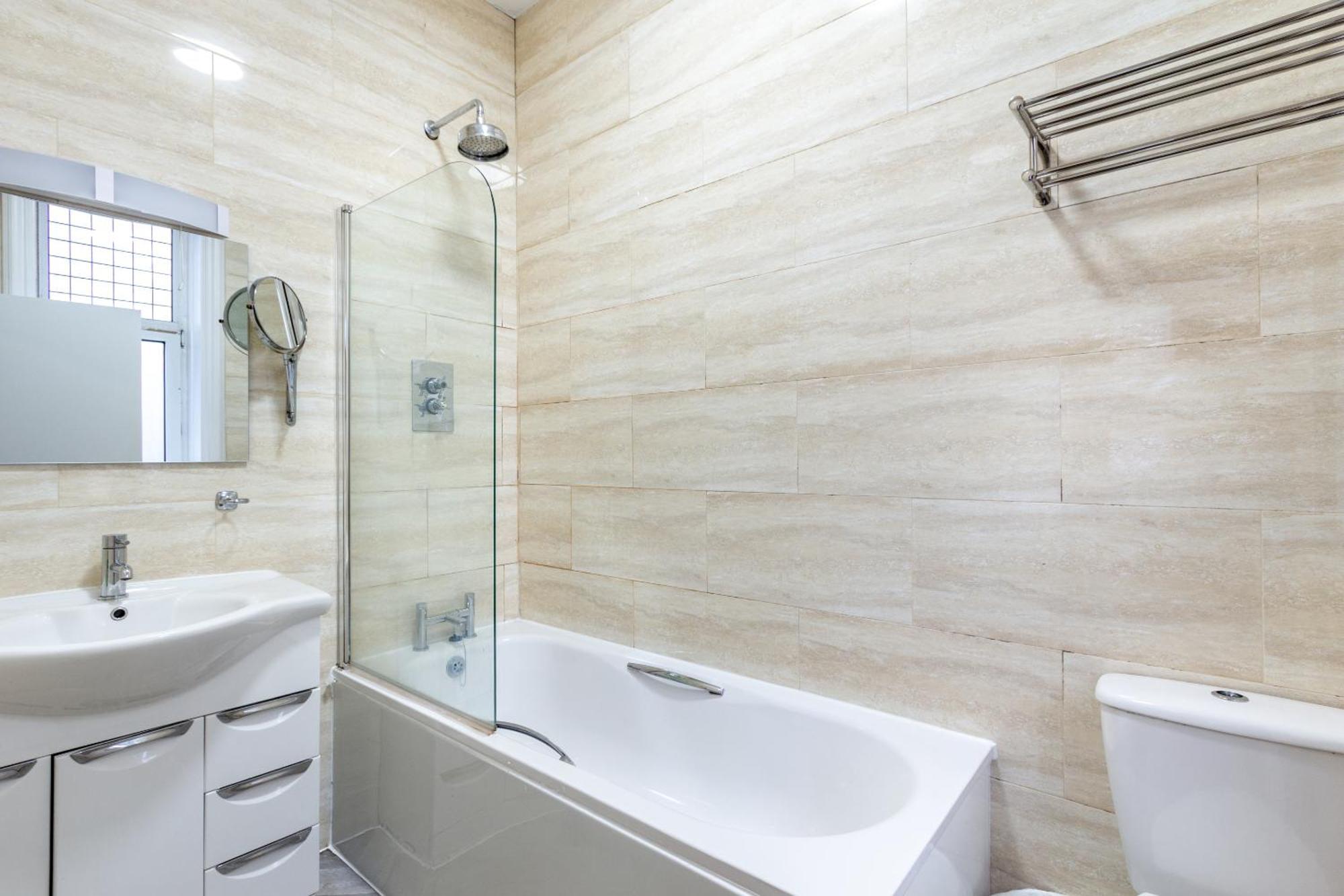 London Gatwick Inn Екстер'єр фото