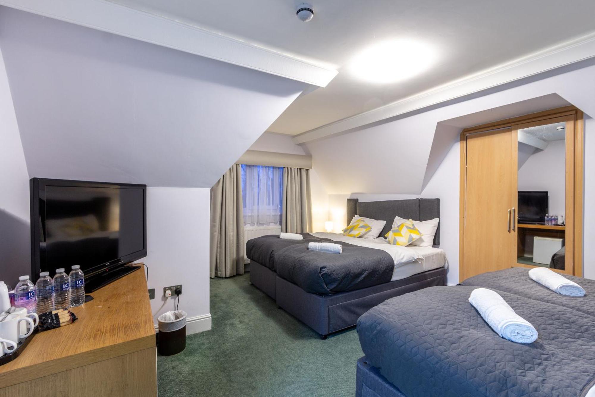 London Gatwick Inn Екстер'єр фото
