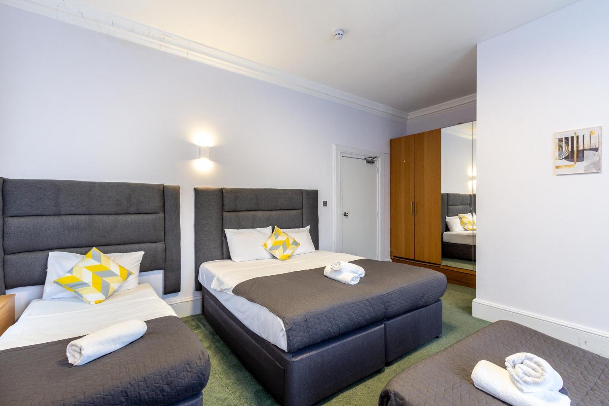 London Gatwick Inn Екстер'єр фото